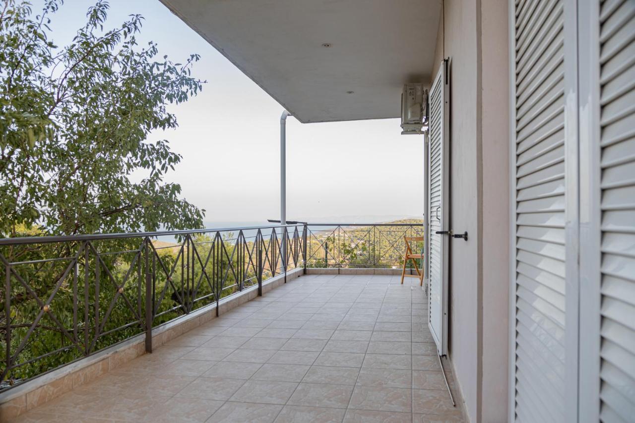 Mary'S Paradise Apartment With Panoramic Sea View To Kakia Thalassa And Daskalio Keratea Exterior photo